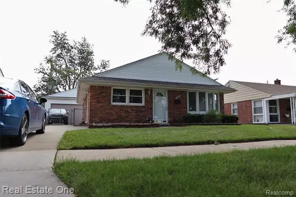 Riverview, MI 48193,18055 HINTON ST
