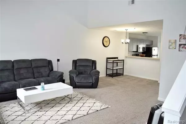 Southfield, MI 48075,20047 RODEO CRT