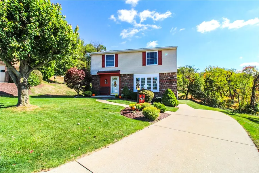 9 Ash Dr, Washington, PA 15301