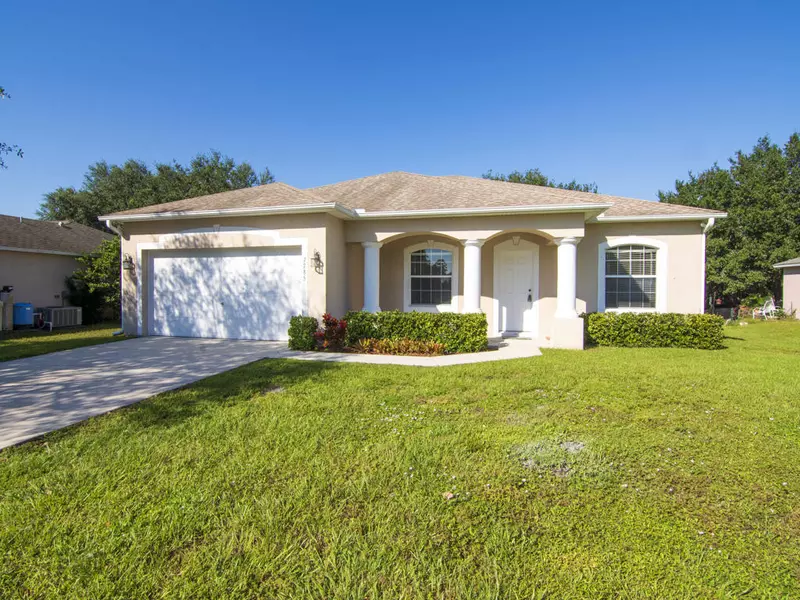 7785 99th AVE, Vero Beach, FL 32967