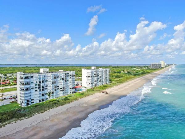 Jensen Beach, FL 34957,9400 S Ocean S DR B-704