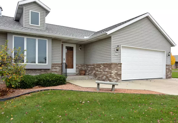 1639 White Tail Run Unit 23, Hartford, WI 53027