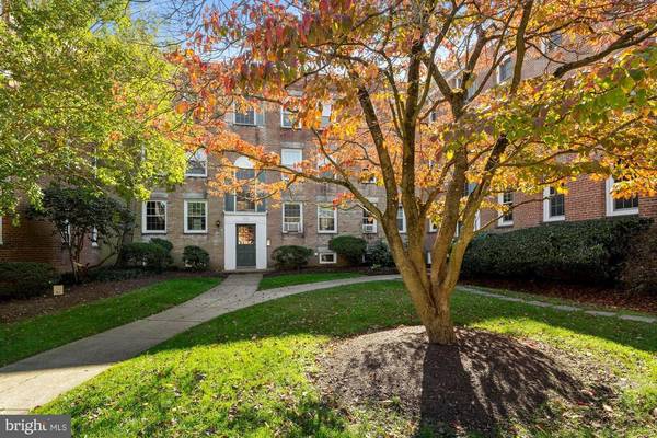 2718 ORDWAY ST NW #2, Washington, DC 20008