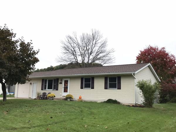 1513 Holley St, Holmen, WI 54636