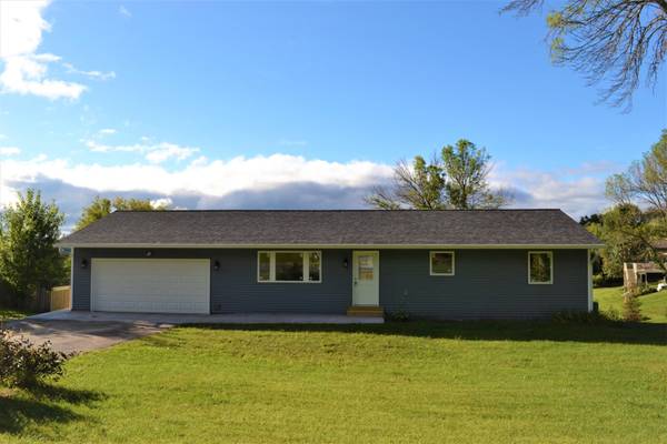 N4962 Briarcliffe Ct, Hamilton, WI 54669
