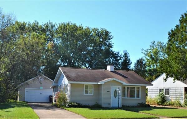 921 Lemonweir Pkwy, Tomah, WI 54660