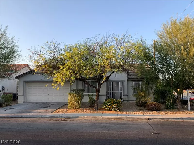 2018 El Campo Grande Avenue, North Las Vegas, NV 89031