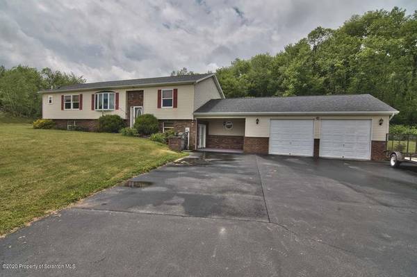 233 Delaware Street, Forest City, PA 18421