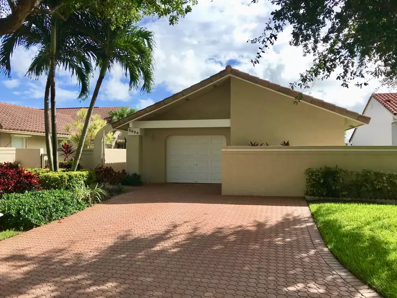 2035 NW 15th PL, Delray Beach, FL 33445