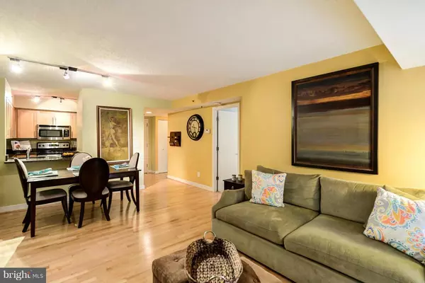Bethesda, MD 20814,7500 WOODMONT AVE #602
