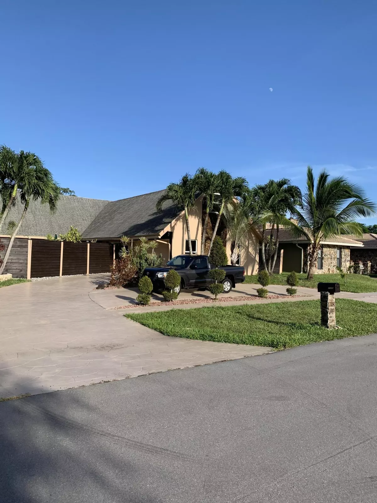 Boca Raton, FL 33428,21606 Little Bear LN