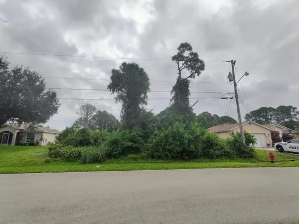 Port Saint Lucie, FL 34953,3201 SW Hambrick ST