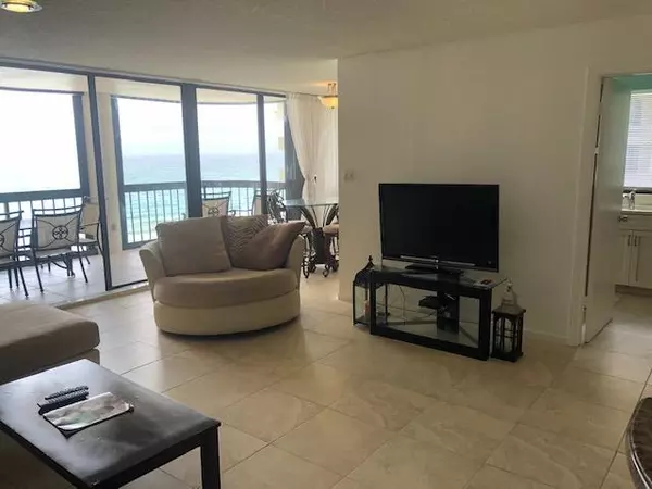 Riviera Beach, FL 33404,5380 N Ocean DR 8c