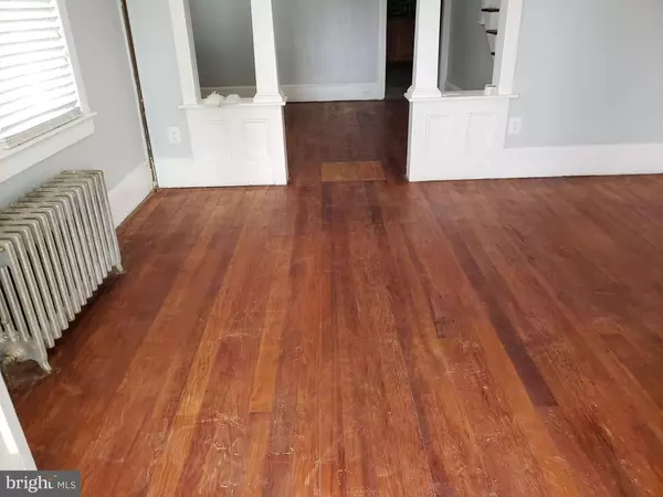 Burlington, NJ 08016,652 TAYLOR AVE