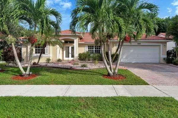 4821 N Lee RD, Delray Beach, FL 33445