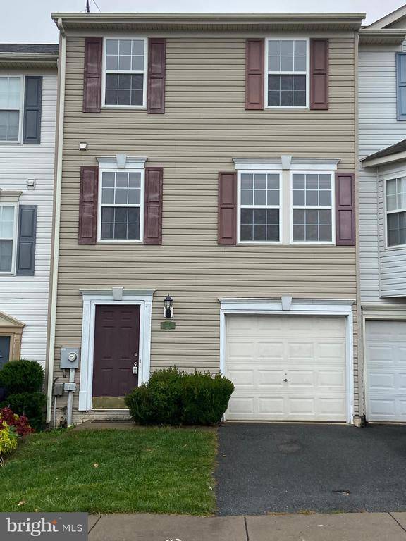 61 THORNBERRY DR, Martinsburg, WV 25403